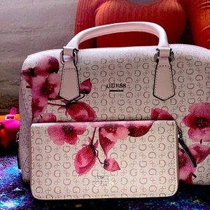Guess bundle wallet and bowler bag